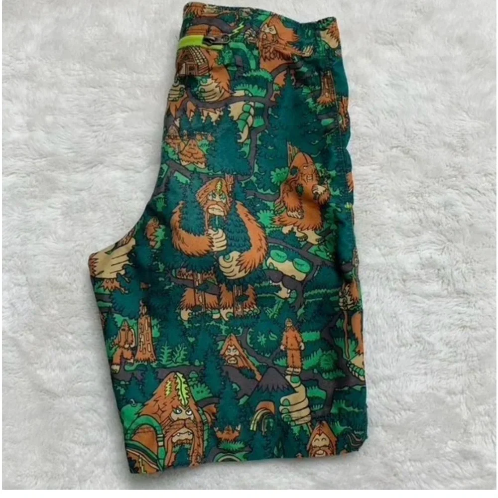 The North Face Boy's Green Bigfoot Caveman Swim Trunks Shorts Size Medium 10/12